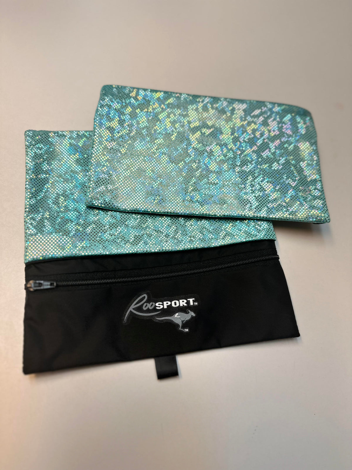 RooSport Large Blue Sparkle magnetic phone pocket, front view